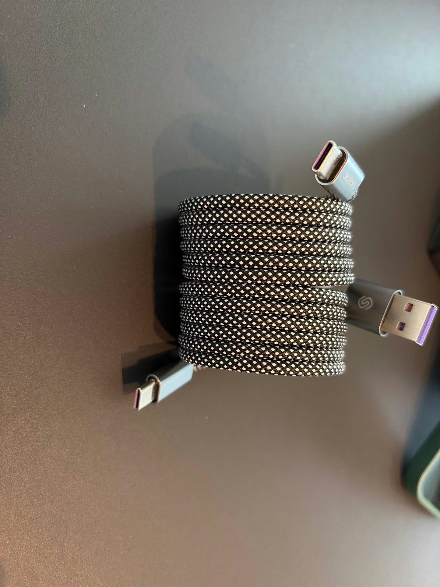 Câble Magnétique Anti-Nœuds